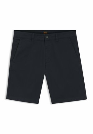 Pantaloncini neri da uomo su misura con passanti per cintura, chiusura frontale con bottoni e tasche laterali, disposti su uno sfondo bianco.