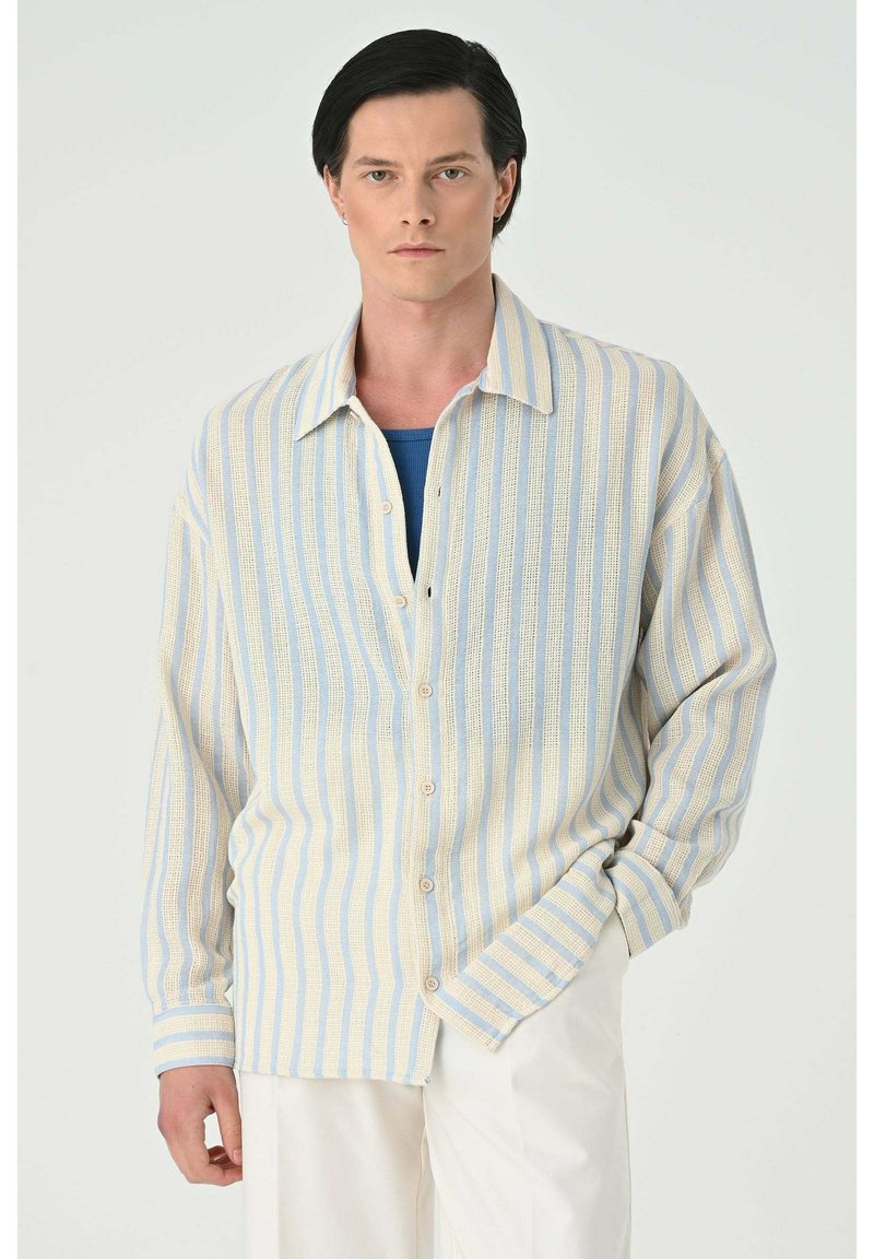 Antioch KENT COLLAR STRIPED Chemise baby blue/bleu ZALANDO.FR