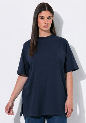 Ulla Popken, CREW NECK SHORT SLEEVE TEE - Basic T-shirt - marine