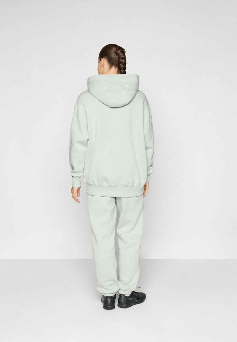 Nike Performance INTER MILAN PHOENIX FLEECE - Klubové oblečení - grey haze/blue void