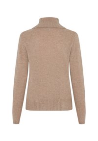 Beige trui met een hoge, geribbelde kraag en lange mouwen. Zachte textuur en geribbelde onderrand, die een eenvoudig ontwerp benadrukt.