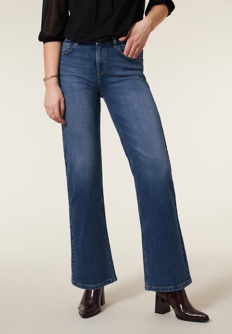 Miss Etam JOLIE - Straight leg jeans - medium denim