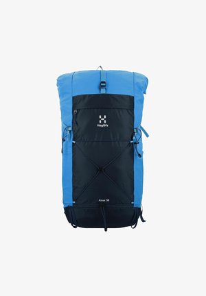Blauwe en marineblauwe wandelrugzak met een oprolontwerp, buitenzak, elastische gearloops en zichtbaarheid van het logo. Gemaakt van duurzaam materiaal.