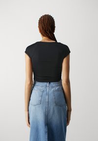 Even&Odd Basic T-shirt - black