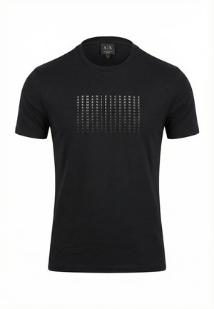 T-shirt nera a maniche corte Armani Exchange con testo verticale bianco "ARMANIEXCHANGE" ripetuto e centrato sul petto.