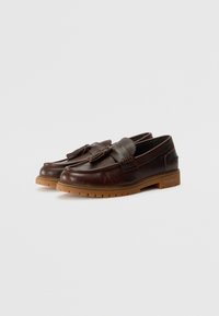 Les Deux TAYLOR - Loaferit/pistokkaat - dark brown