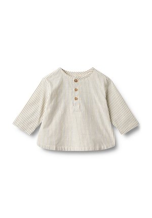 Langärmeliges Babyshirt in Creme mit dünnen blauen vertikalen Streifen und drei Holzknöpfen auf der vorderen Knopfleiste.