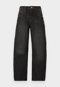 Zwarte denim jeans met een recht model, vijf zakken, zichtbare stiksels en een sluiting met een voorknoop. Getextureerde stof met lichte vervaging.