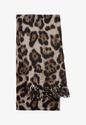 Szalik w panterkę w odcieniach beżu i brązu, wykonany z miękkiego materiału, z frędzlami na brzegach, co dodaje mu tekstury i szczegółowości.