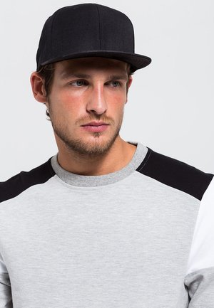 Gorra - black camo