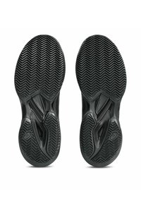 Suole di scarpe sportive nere con motivo a spina di pesce, superficie testurizzata e dettagli modellati sui lati per una migliore aderenza e supporto.