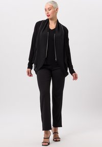 TUZZI MIT GLITZERSTEINEN - Top - schwarz