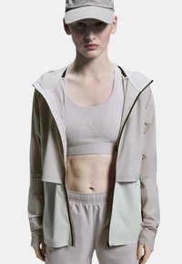 On CORE  - Laufjacke - fade   glacier