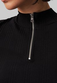 Calvin Klein Jeans Robe pull - ck black