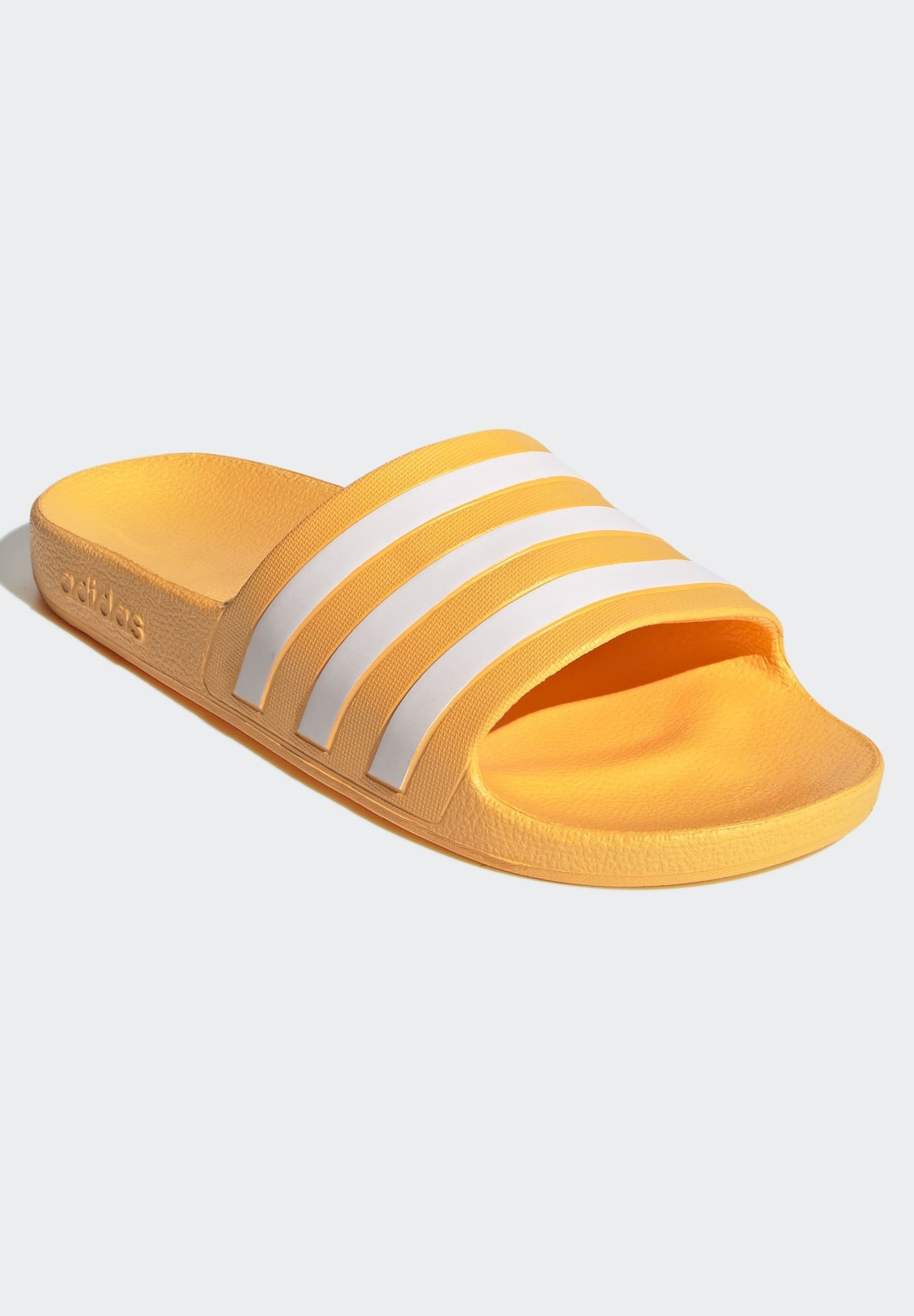 sandale adidas jaune