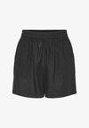 PCPIA MW SHORTS WVN NOOS - Rövidnadrágok - black