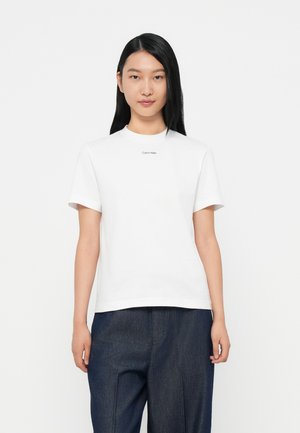 CLASSIC LOGO TEE - T-shirts - brilliant white