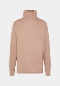 Suéter de cuello alto beige hecho de un tejido suave, con mangas largas y un ajuste simple y relajado, con una costura horizontal en la parte frontal.