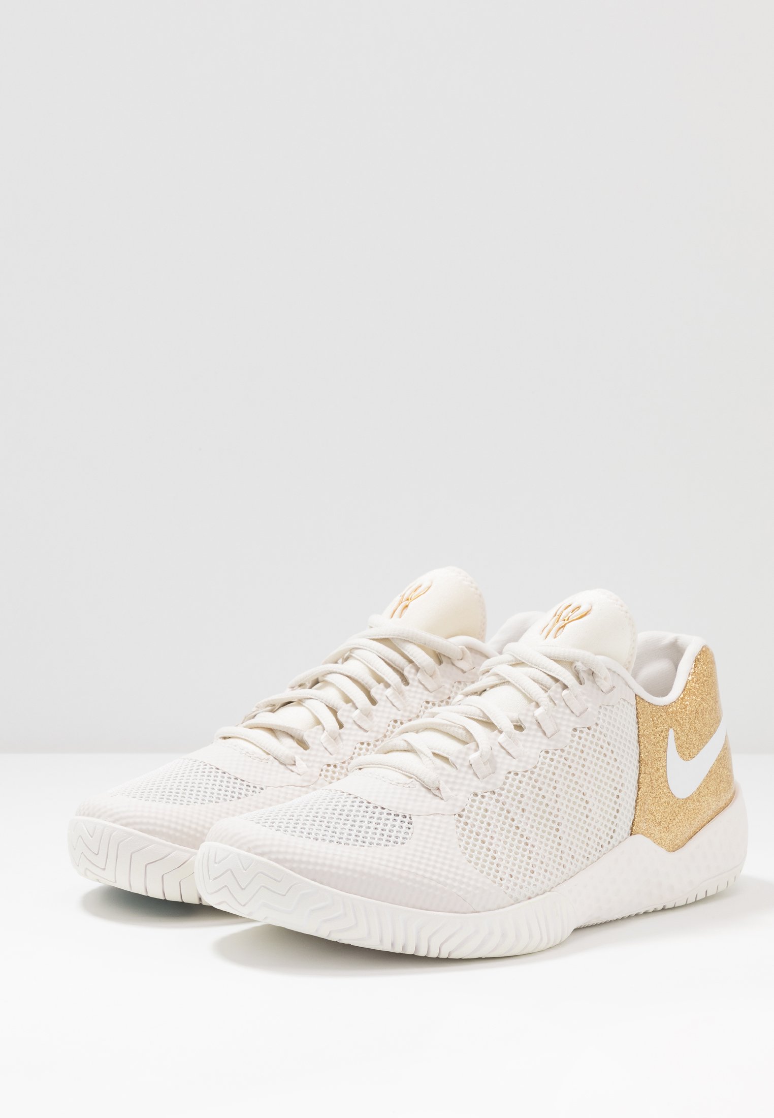 metallic gold tennis shoes