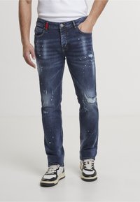 2Y Premium CARLOS DESTROYED SLIM FIT - Répafazonú farmer - mid blue