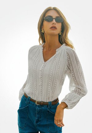 OPENWORK V-NECK BUTTON  - Camicetta - white