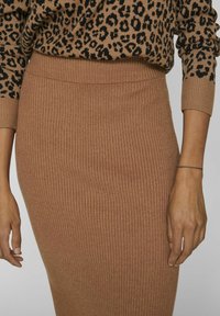 VILA VIRIL NOOS - Pennkjol - toasted coconut