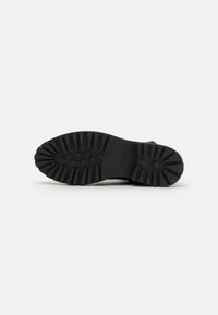 Nubikk FAE BOBBI - Gležnjarji s platformo - black