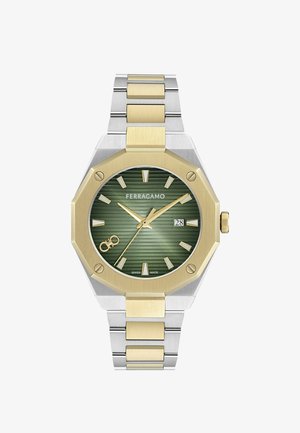 Kétszínű Ferragamo karóra zöld, texturált számlappal, arany óraszámokkal és mutatókkal, dátumkijelzővel 3 óránál, valamint fém szemes szíjjal.