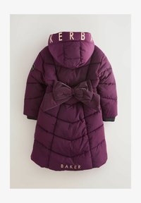 Valitud, burgundy red