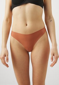 Anna Field SEAMLESS 7 PACK  - Stringid - nude/black