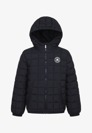 Mustahilukuva musta takki hupparilla, jossa on etuvetoketju, sivutaskut, elastiset hihansuut ja Converse All Star -logo rinnassa.