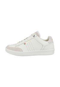 Training shoe - white pd m