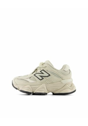 Trainers - shipyard linen