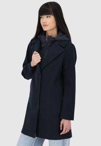 alife & kickin Mantel - marine