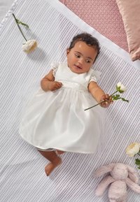 Lipsy FLOWER REGULAR FIT - Koktailové šaty/večierkové šaty - ivory lace