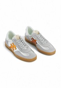 Alpe Zapatillas - silver