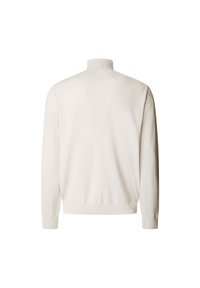 Weißer Strickpullover, hoher Kragen, lange Ärmel, gerippte Ärmelbündchen und Saum, weiche Textur, minimalistisches Design, keine sichtbaren Muster oder Akzente.