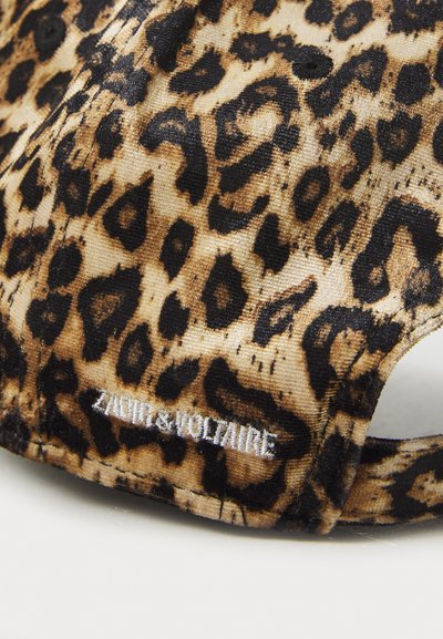 Leopard print cap made of soft fabric with black and brown tones. Features an embroidered logo on the side and a circular vent hole.