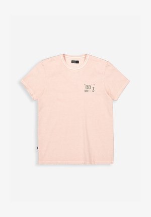 Hellrosa T-Shirt mit kurzen Ärmeln, kleinem schwarzem "BB J"-Logo und Linien auf der linken Brust, Rundhalsausschnitt, einfarbiger Hintergrund.