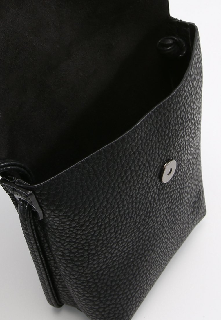 TOM TAILOR DENIM IDA Skulderveske schwarz Zalando.no TOM TAILOR DENIM IDA CROC Skulderveske black Zalando.no