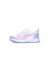 Sneaker bianco con accenti rosa e azzurro chiaro, caratterizzato da una tomaia testurizzata, perforazioni per la traspirabilità e una fascia in velcro.