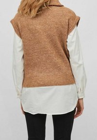 VILA Strickpullover - brown