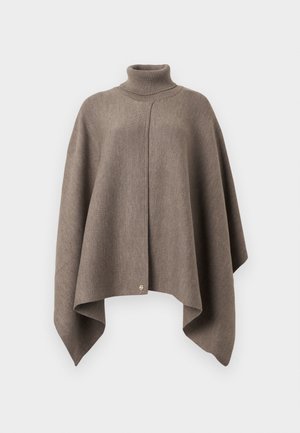 Taupe-brauner wollener Strick-Poncho mit hohem Rollkragen und asymmetrischem Saum, der vor einem weißen Hintergrund hängt.