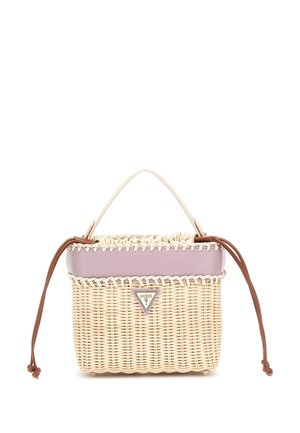 Geweven beige handtas met roze bies, bruine tunnelkoorden, bovenhandvat en driehoekig Guess-logo aan de voorkant in het midden.