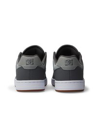DC Shoes MANTECA  - Trainers -  grey gum