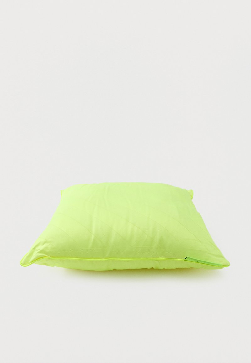 OFF-WHITE DIAG PILLOW - Dekokissen - yellow/gelb
