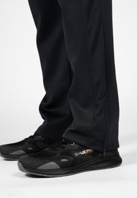 TENNESSEE TRACK - Broek - black