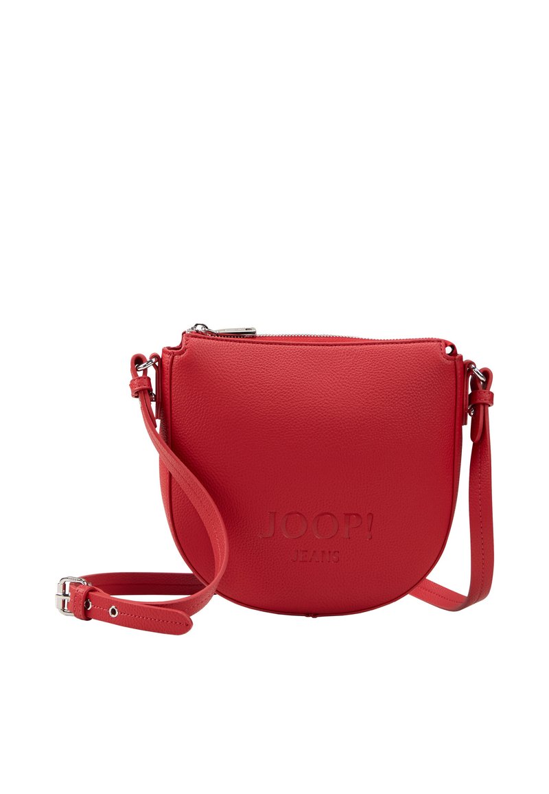 Czerwona skórzana torebka crossbody w okrągłym kształcie, z teksturowanym wykończeniem, zamkiem błyskawicznym i wytłoczonym logo. W zestawie regulowany pasek.