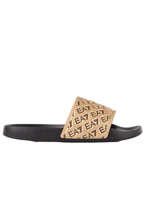 Sandalia de slide negra con correa marrón estampada repetidamente con el logo "EA7", con plantilla texturizada y suela contorneada.