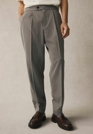 REGULAR FIT PINSTRIPE HALF ELASTICATED PLEATED - Chinos - grey